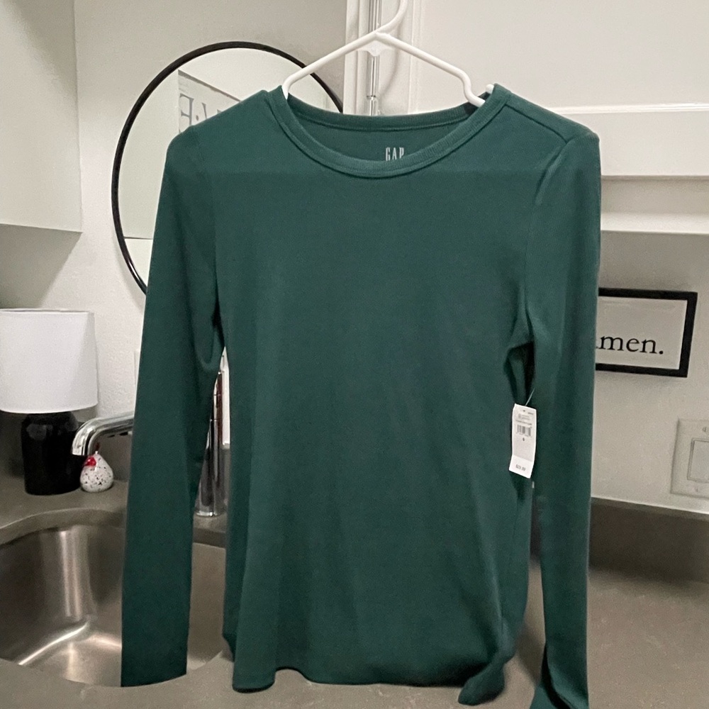 NWT Gap essential ribbed long sleeved green small